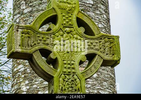 Détails. Face est. La Croix de l'Ouest est une grande croix celtique située dans l'enceinte de Monasterboice dans le comté de Louth, en Irlande. Drogheda, Banque D'Images