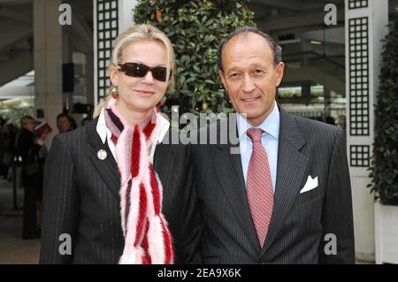 La princesse Helene de Yougoslavia participe à la 84e course du Prix de l'Arc de Triomphe sur le circuit de Longchamp à Paris, en France, le 2 octobre 2005. Photo par Edwin Cook/ABACAPRESS.COM Banque D'Images