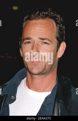 Luke Perry assiste à la première de « Domino » de New Line au Grauman's Chinese Theatre. Los Angeles, le 11 octobre 2005. Photo de Lionel Hahn/ABACAPRESS.COM Banque D'Images