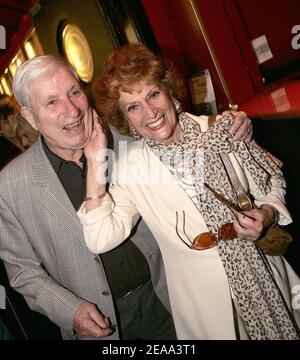 L'actrice française Rosy Varte assiste à la première de la pièce 'pour ces qui reste' écrite par Pascal Elbe et dirigée par Charles Berling à 'la Gaite Montparnasse' à Paris le 14 octobre 2005. Photo de Laurent Zabulon/ABACAPRESS.COM. Banque D'Images