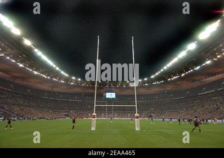 Vue générale de la foule au neuvième jour du TOP 14, le Stade Francais a gagné 29/15 contre le Stade Toulousain, c'était un record mondial de rugby avec 79502 spectateurs au stade Stade de France, à Saint Denis, France, le 15 octobre 2005. Photo de Christophe Guibbbaud/CAMELEON/ABACAPRESS.COM Banque D'Images