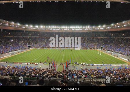 Vue générale de la foule au neuvième jour du TOP 14, le Stade Francais a gagné 29/15 contre le Stade Toulousain, c'était un record mondial de rugby avec 79502 spectateurs au stade Stade de France, à Saint Denis, France, le 15 octobre 2005. Photo de Christophe Guibbbaud/CAMELEON/ABACAPRESS.COM Banque D'Images