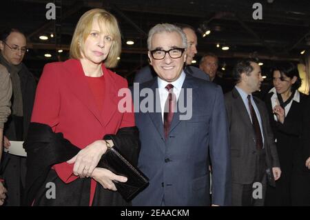 LE réalisateur AMÉRICAIN Martin Scorsese et son épouse Helen Morris assistent à la cérémonie d'ouverture d'une rétrospective qui lui est dédiée au centre Georges Pompidou, à Paris, en France, le 22 novembre 2005. Photo de Nicolas Gouhier/ABACAPRESS.COM Banque D'Images