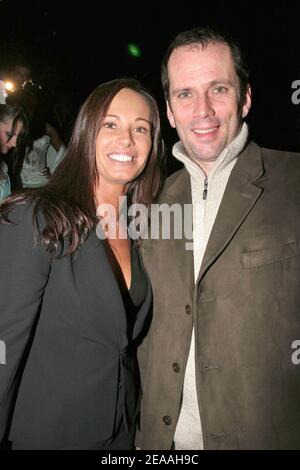 L'ancienne Miss France Nathalie Marquay et l'acteur français Christian Vadim assistent à la fête du joaillier Edouard Nahum tenue au club 'VIP ROOM' à Paris, France, le 15 décembre 2005. Photo de Benoit Pinguet/ABACAPRESS.COM Banque D'Images