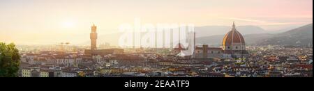 Vue panoramique de Florence en début de matinée Banque D'Images