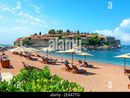 Plage Près de l'île de Sveti Stefan Banque D'Images