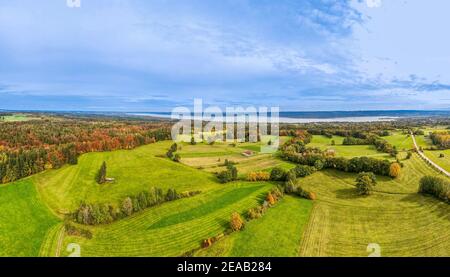 Forêt alpine bavaroise en automne près de Dießen am Ammersee, image de drone, haute-Bavière, Bavière, Allemagne, Europe Banque D'Images