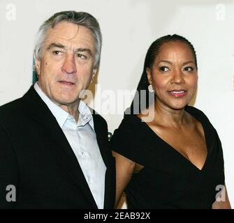 Robert de Niro et sa femme Grace Hightower 11-11-2008, photo de John Barrett/PHOTOlink Banque D'Images