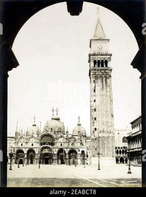 Naya, Carlo (1816-1882) - n. 183 - Venise - Piazza S. Marco. Banque D'Images