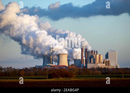 Grevenbroich, Rhénanie-du-Nord-Westphalie, Allemagne - centrale électrique RWE Neurath à la mine d'opencast de Garzweiler Banque D'Images