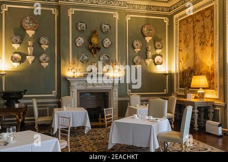 Angleterre, Kent, château de Leeds, salle à manger Banque D'Images