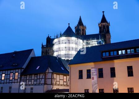 Allemagne, Saxe-Anhalt, Magdebourg, Cathédrale de Magdebourg, échafaudage, restauration du chœur est. Banque D'Images