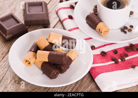 Rouleaux de cachets au chocolat. Banque D'Images