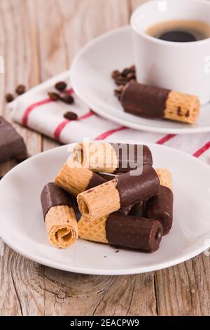 Rouleaux de cachets au chocolat. Banque D'Images