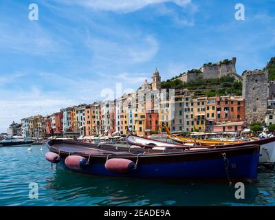 Façades sur le bord de mer de Porto Venere Banque D'Images