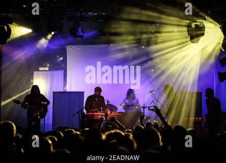 Les Black Angels sont sur scène pour leur concert de fin de vente Salle de bal électrique de Camden Banque D'Images