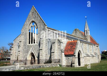 L'église de la garnison royale (Domus Dei) a été construite en 1212 à Portsmouth Hampshire en Angleterre, au Royaume-Uni, qui a été partiellement détruite par des bombardiers allemands dans la sec Banque D'Images