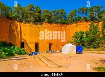 Mines du Bruoux - une ancienne carrière d'ocre dans le sud France Banque D'Images