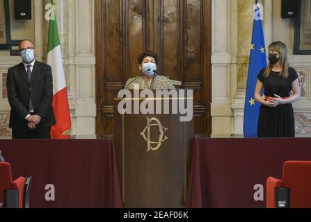 Rome, Italie. 09e février 2021. Rome, délégation d'Italia Viva à la fin de la réunion avec Mario Draghi photo: Davide Faraone, Teresa Bellanova, Maria Elena Boschi crédit: Agence photo indépendante/Alamy Live News Banque D'Images