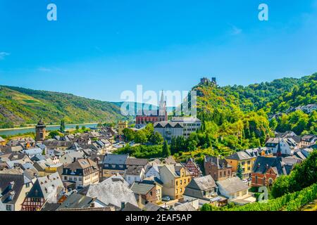 Burg Schonburg au-dessus de la ville d'Oberwesel en Allemagne Banque D'Images