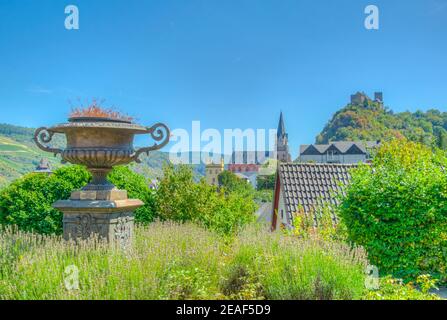 Burg Schonburg au-dessus de la ville d'Oberwesel en Allemagne Banque D'Images