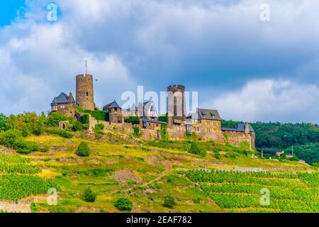 Burg Thurant au-dessus de la ville d'Alken en Allemagne Banque D'Images