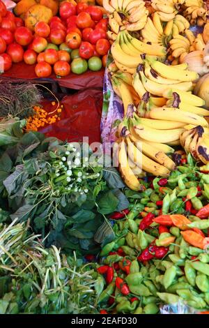 Marché aux fruits de la Guadeloupe à Pointe a Pitre, la plus grande ville de la Guadeloupe. Banque D'Images