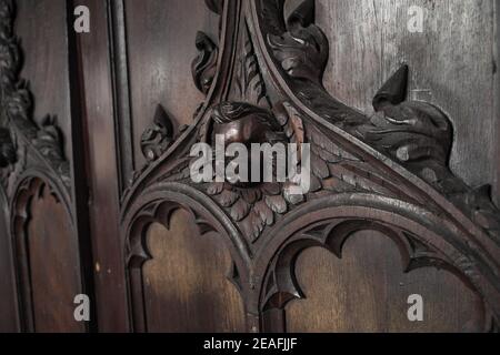 Sculpture en bois dans la chorale, chapelle Saint-Cuthbert, Inner Farne, Farne Islands, Northumberland, Angleterre, Royaume-Uni Banque D'Images