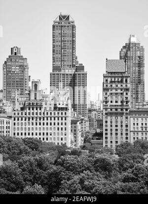 Image en noir et blanc de Manhattan Upper East Side architecture diversifiée, New York, États-Unis. Banque D'Images