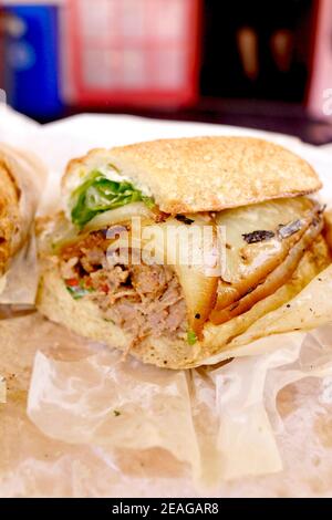 Caribbean Roast Pork sandwich at bien - Restaurant de cuisine latine et des Caraïbes. Situé au 1000, rue Eaton, Key West, FL 33040. Banque D'Images