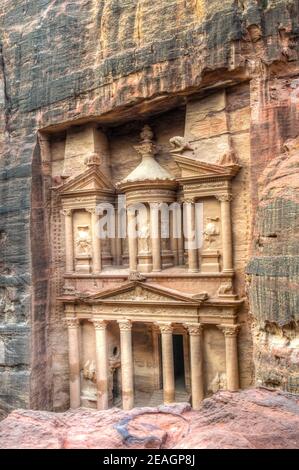 Le tombeau d'Al Khazneh a également appelé le Trésor à Petra, en Jordanie Banque D'Images