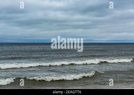 Mer Baltique un jour pluvieux d'été Banque D'Images