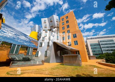 Massachusetts Institute of Technology (MIT) Ray and Maria Stata Center and campus, Cambridge, Massachusetts ma, États-Unis. Banque D'Images
