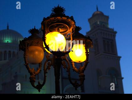 De vieilles lampes sur la place de l'algérie, Tripolitaine, Tripoli, Libye Banque D'Images