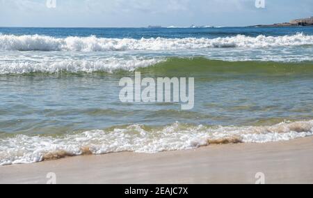 Surfez sur la plage de Copacabana. Rio de Janeiro, février 2020 Banque D'Images