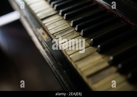 Ancien clavier de piano, avec faible profondeur de champ Banque D'Images