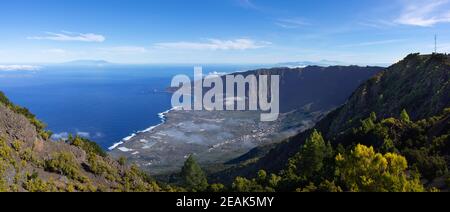 Vue panoramique sur la vallée d'El Golfo sur l'île d'El Hierro, îles Canaries Banque D'Images