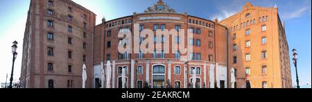 Le Molino Stucky à l'extrémité ouest de l'île Giudecca, Venise, Italie Banque D'Images