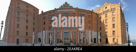 Le Molino Stucky à l'extrémité ouest de l'île Giudecca, Venise, Italie Banque D'Images