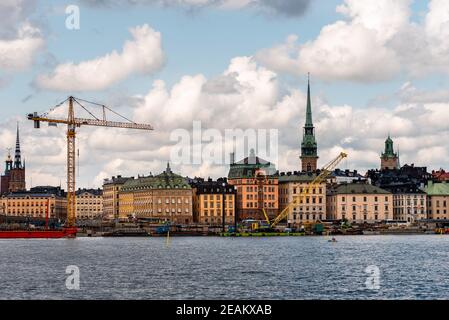 Stockholm, Suède - 8 août 2019 : travaux de construction sur le front de mer du port de Stockholm. Banque D'Images