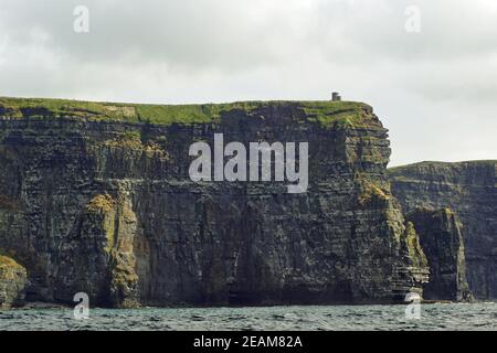 Excursion en bateau sur les falaises de Moher à la sauvage Atlantic Way Banque D'Images