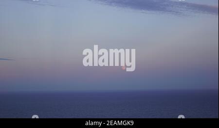 Coucher de soleil sur la colline du phare de Howth BDaily Banque D'Images