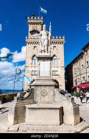 Palazzo Pubblico, Centre historique, site du patrimoine mondial de l'UNESCO, Saint-Marin, Europe Banque D'Images