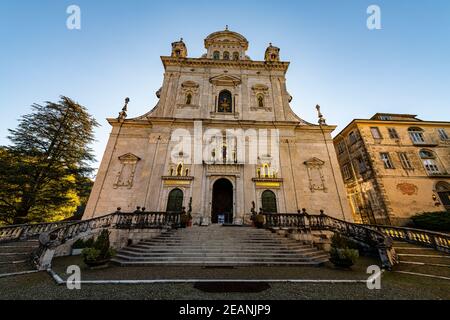 Basilique de Santa Maria Assunta, site classé au patrimoine mondial de l'UNESCO, Sacro Monte di Varallo, Piémont, Italie Banque D'Images