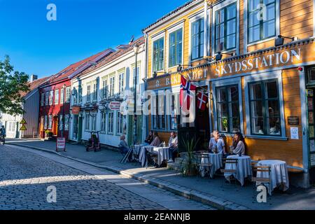 Maisons anciennes dans le quartier de Brubakken, Trondheim, Norvège, Scandinavie, Europe Banque D'Images