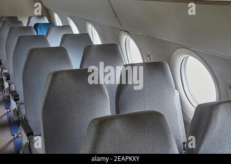 Sièges anciens intérieurs de l'avion Banque D'Images
