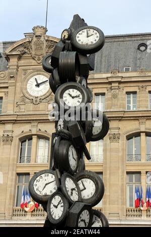 L'Heure de mise à jour de monument, la gare Saint-Lazare, Paris, France Banque D'Images