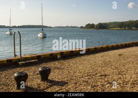 Au bord de l'eau de Dell Quay, West Sussex, Angleterre Banque D'Images