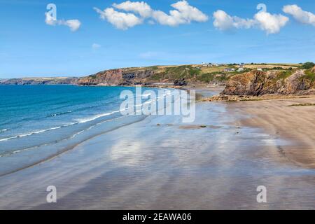 Destinations de voyage sur la côte de Little Haven et Broadhaven Beach à Pembrokeshire Pays de Galles Banque D'Images