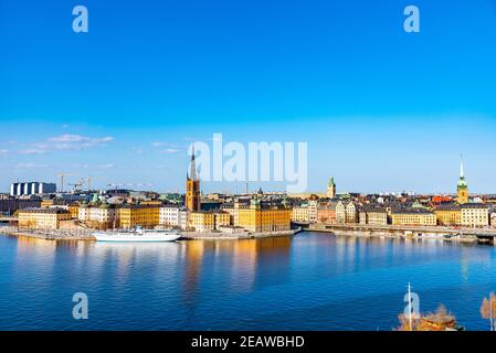 Gamla stan à Stockholm vue de l'île de Sodermalm, en Suède Banque D'Images